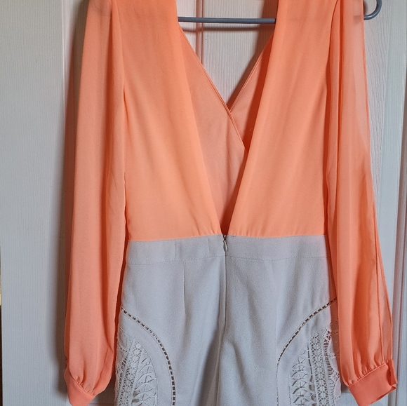 Gorgeous romper. Willy Jay's. Size S. Neon orange top and Ivory shorts. - Picture 5 of 7